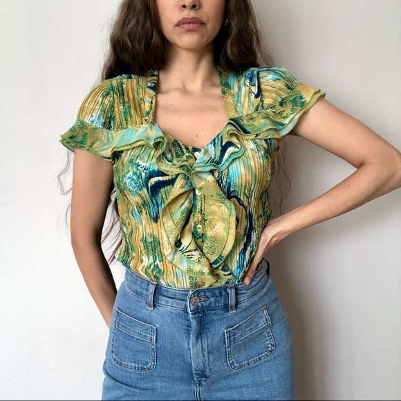 Vintage ruffle top - Picture 2 of 6